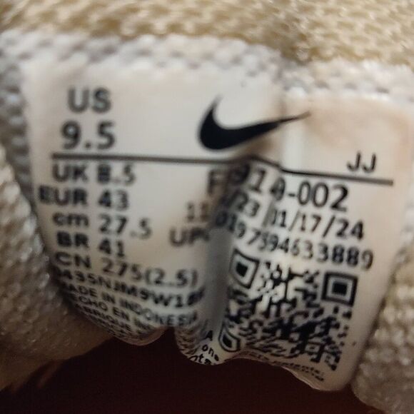 Nike Air Zoom Vomero 5 University Gold Mens Sneakers Size 9.5 main image 9